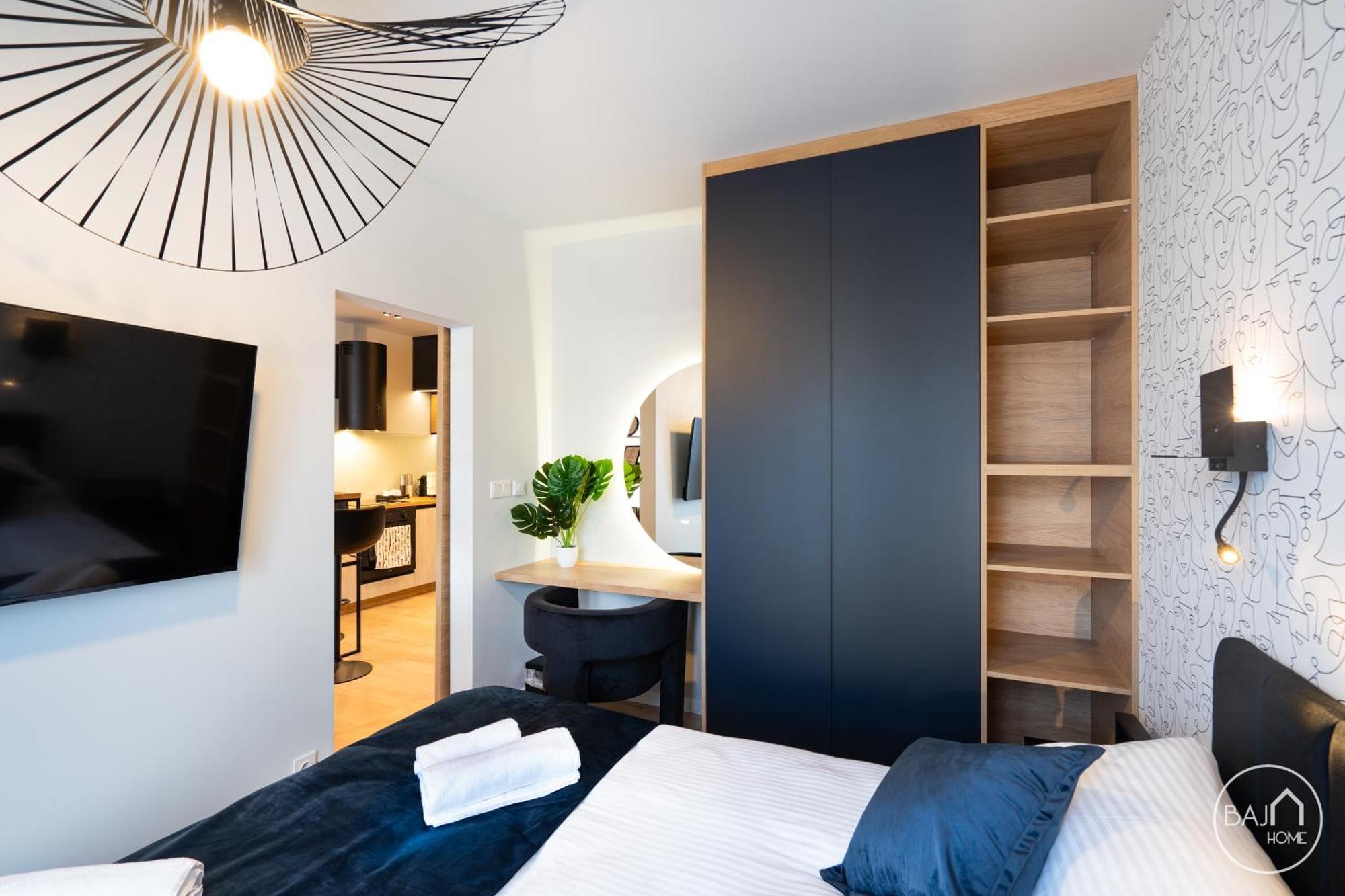 Picasso - Free Parking Place Apartment Sosnowiec